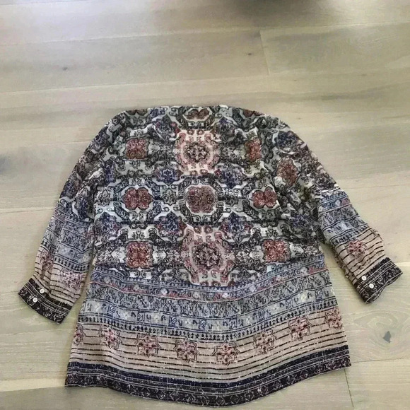 Joie Aceline 100% Silk Geo Bohemian Pattern Relaxed Fit Blouse SZ XS Boehemian - Picture 9 of 10